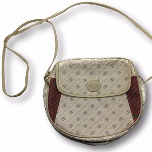 Vintage Gucci crossbody purse
